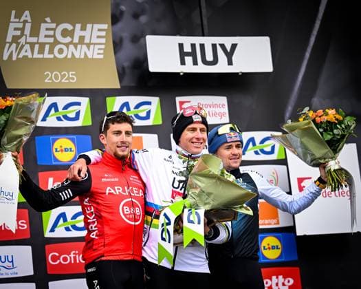 La Fleche Wallonne 2025 cycling race HUY, BELGIUM - APRIL 23 : Vauquelin Kevin (FRA) of Arkea - B&B Hotels, Pogacar Tadej (SLO) of UAE Team Emirates and Evenepoel Remco (BEL) of Soudal Quick-Step during the Men Elite UCI 1.Pro 89th A.S.O. La Fleche Wallonne cycling race with start in Ciney and finish in Huy (205,2 km) on April 23, 2025 in Huy, Belgium, 23 04 2025 ( Motordriver Guy De Vuyst &  Copyright: xTomasxSiskx