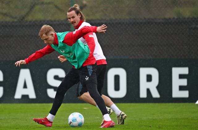 23 04 2025, xmohx, Soccer 2 Bundesliga, 1 FC Kaiserslautern Training v l DFL DFB REGULATIONS PROHIBIT ANY USE OF PHOTOGRAPHS as IMAGE SEQUENCES and or QUASI VIDEO Kaiserslautern