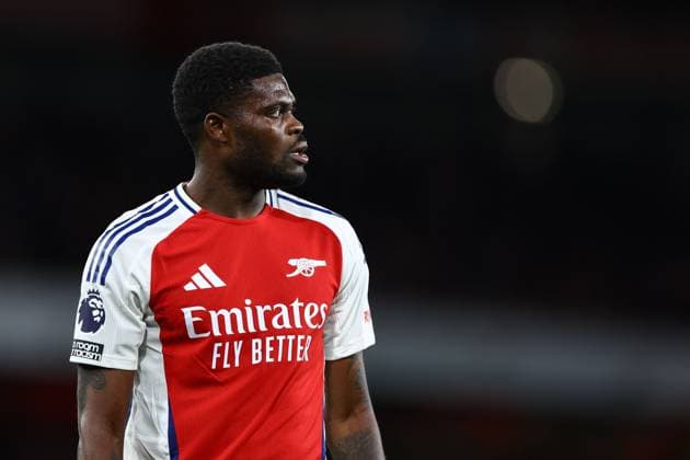 Thomas Partey of Arsenal Arsenal v Crystal Palace, Premier League, Football, Emirates Stadium, London, UK - 23 Apr 2025 EDITORIAL USE ONLY No use with unauthorised audio, video, data, fixture lists, club league logos or live services. Online in-match use limited to 120 images, no video emulation. No use in betting, games or single club league player publications. Copyright: xSimonxDael Shutterstockx 15266241cu