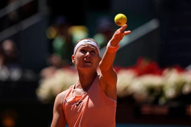 April 24, 2025, Madrid, Madrid, Spain: Marie Bouzkova of Czech Republic in action against Mirra Andreeva of Russia during the Mutua Madrid Open 2025, ATP, Tennis Herren Masters 1000 and WTA, Tennis Damen 1000 tennis tournament, celebrated at Caja Magica on April 24, 2025 in Madrid, Spain. Madrid Spain - ZUMAa181 20250424_zaa_a181_052 Copyright: xOscarxJ.xBarrosox