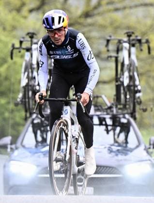 British Thomas Pidcock of Q36.5 Pro Cycling Team pictured in action during a training and track reconnaissance session, on the Cote de la Redoute , in Remouchamps, Aywaille, ahead of the Liege-Bastogne-Liege one day cycling race, Thursday 24 April 2025. ERICxLALMAND  x121750581x