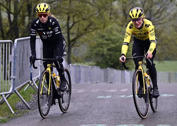 Slovak Viktoria Chladonova of Team Visma-Lease a Bike and Dutch Femke De Vries of Team Visma-Lease a Bike pictured in action during a training and track reconnaissance session, on the Cote de la Redoute , in Remouchamps, Aywaille, ahead of the Liege-Bastogne-Liege one day cycling race, Thursday 24 April 2025. ERICxLALMAND  x121750786x