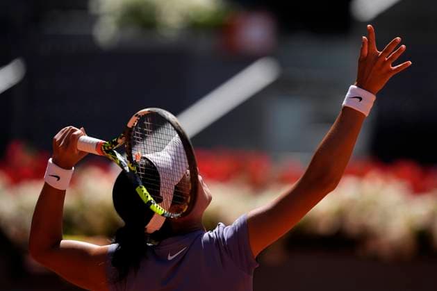 April 24, 2025, Madrid, Madrid, Spain: Alexandra Eala of Philippines in action against Iga Swiatek of Poland during the Mutua Madrid Open 2025, ATP, Tennis Herren Masters 1000 and WTA, Tennis Damen 1000 tennis tournament, celebrated at Caja Magica on April 24, 2025 in Madrid, Spain. Madrid Spain - ZUMAa181 20250424_zaa_a181_154 Copyright: xOscarxJ.xBarrosox