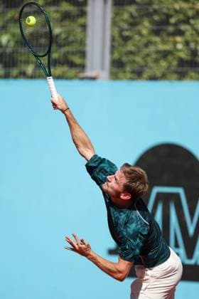 April 24, 2025, Madrid, Madrid, Spain: David Goffin of Belgium in action against Alexandre Muller of France during the Mutua Madrid Open 2025, ATP, Tennis Herren Masters 1000 and WTA, Tennis Damen 1000 tennis tournament, celebrated at Caja Magica on April 24, 2025 in Madrid, Spain. Madrid Spain - ZUMAa181 20250424_zaa_a181_182 Copyright: xIrinaxR.xHipolitox