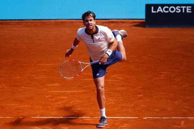 April 24, 2025, Madrid, Madrid, Spain: Cameron Norrie of Great Britain plays against Martin Landaluce of Spain during the Mutua Madrid Open 2025, ATP, Tennis Herren Masters 1000 and WTA, Tennis Damen 1000 tennis tournament, celebrated at Caja Magica on April 24, 2025 in Madrid, Spain. Madrid Spain - ZUMAa181 20250424_zaa_a181_221 Copyright: xDennisxAgyemanx