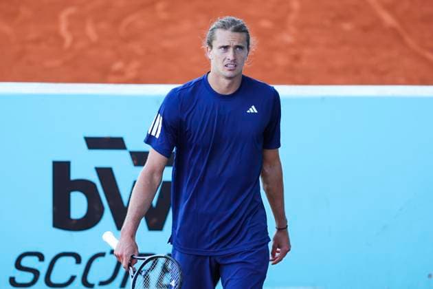 April 24, 2025, Madrid, Madrid, Spain: Alexander Zverev of Germany looks on during the Mutua Madrid Open 2025, ATP, Tennis Herren Masters 1000 and WTA, Tennis Damen 1000 tennis tournament, celebrated at Caja Magica on April 24, 2025 in Madrid, Spain. Madrid Spain - ZUMAa181 20250424_zaa_a181_465 Copyright: xIrinaxR.xHipolitox