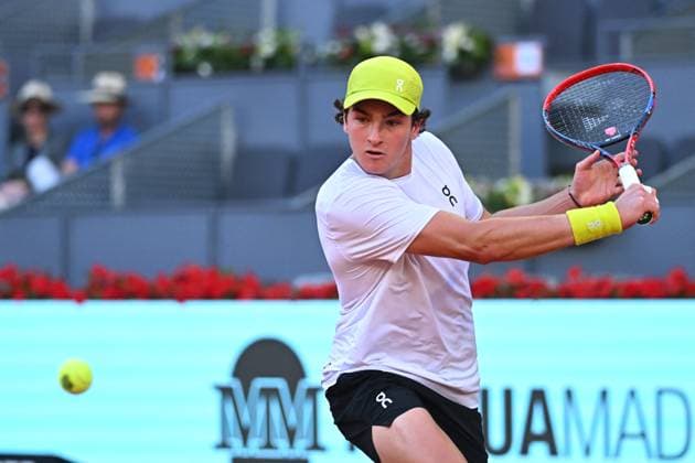 Mutua Madrid Open - Madrid Joao Fonseca (BRA) during his first round match at the Mutua Madrid Open in Madrid , Spain, on April, 24, 2025. Photo by Corinne Dubreuil ABACAPRESS.COM Madrid Spain  Copyright: xDubreuilxCorinne ABACAx