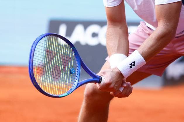 April 25, 2025, Madrid, Madrid, Spain: Casper Ruud of Norway plays against Arthur Rinderknech of France during the Mutua Madrid Open 2025, ATP, Tennis Herren Masters 1000 and WTA, Tennis Damen 1000, tennis tournament celebrated at Caja Magica on April 25, 2025 in Madrid, Spain. Madrid Spain - ZUMAa181 20250425_zaa_a181_005 Copyright: xDennisxAgyemanx