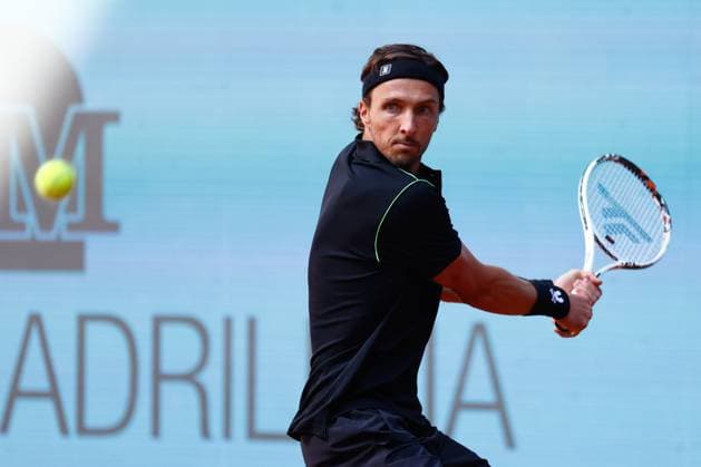 April 25, 2025, Madrid, Madrid, Spain: Rinderknech of France plays against Casper Ruud of Norway during the Mutua Madrid Open 2025, ATP, Tennis Herren Masters 1000 and WTA, Tennis Damen 1000, tennis tournament celebrated at Caja Magica on April 25, 2025 in Madrid, Spain. Madrid Spain - ZUMAa181 20250425_zaa_a181_023 Copyright: xDennisxAgyemanx