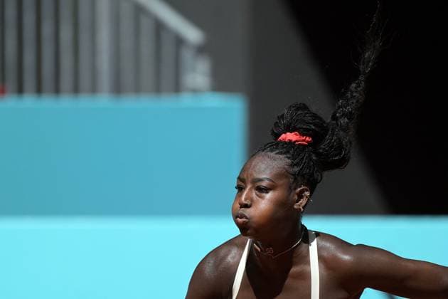 April 25, 2025, Madrid, Madrid, Spain: ALYCIA PARKS of USA during her match against DARIA KASTKINA of Australia on Day Five of the Mutua Madrid Open at La Caja Magica. Madrid Spain - ZUMAd308 20250425_zsp_d308_012 Copyright: xJuanxCarlosxLucasx