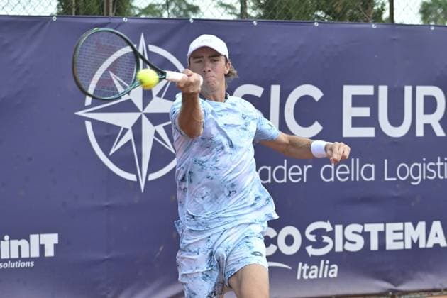 Lukas Neumayer (AUT) in action during the semi-final match of ATP, Tennis Herren Roma Garden Open against Vilius Gaubas (LTU) at Tennis Club Garden on April 25, 2025 in Rome, Italy  Copyright: xRobertoxBettacchi IPAxSportx xipa-agency.netx xx IPA_56885119 IPA_Agency_IPA56885119