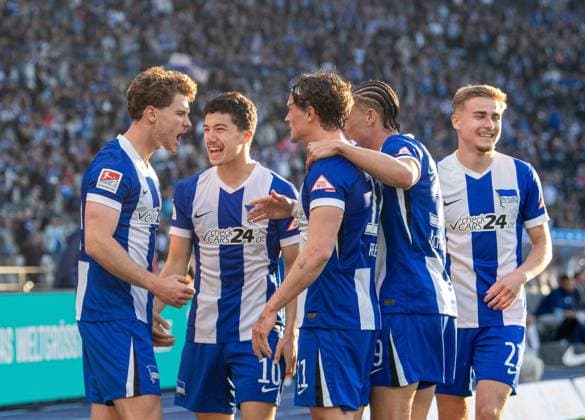 Soccer, Men, Season 2024 2025, 2 Bundesliga 31 Matchday , Hertha BSC 1 FC Magdeburg, f l Linus Gechter Hertha BSC , Ibrahim Maza Hertha BSC , Fabian Reese Hertha BSC , Derry Scherhant Hertha BSC , Marten Winkler Hertha BSC , Celebration after goal to 1 1, 25 04 2025, Copyright: xSebastianxRäppold MatthiasxKochx
