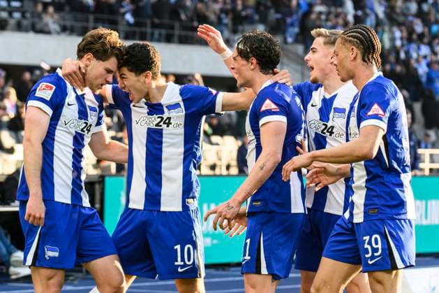 in the picture from l Linus Gechter Hertha BSC, 44 , Ibrahim Maza Hertha BSC, 10 , Fabian Reese Hertha BSC, 11 , Derry Scherhant Hertha BSC, 39 , header goal by Linus Gechter Hertha BSC, 44 , goal, goal, goal, goal, cheers, goal celebration, joy, enthusiasm, celebrates, GER, Berlin, football, Hertha BSC vs 1 FC Magdeburg, DFB, Bundesliga, season 2024 2025, DFB DFL REGULATES PROHIBIT ANY USE OF PHOTOGRAPHS AS IMAGE SEQUENCES AND OR QUASI VIDEO, 25 04 2025 Copyright: HMBxMedia UwexKoch