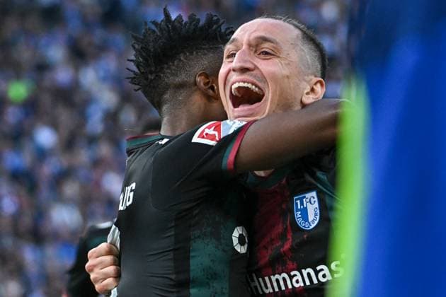 Soccer 2 Bundesliga, Hertha BSC Berlin 1 FC Magdeburg 25 04 2025, xdanx, Soccer 2 Bundesliga, Hertha BSC Berlin 1 FC Magdeburg v l Goalscorer Lubambo Musonda 1 FC Magdeburg , BarÄ±Åü Atik 1 FC Magdeburg Jubel ueber das Tor DFL DFB REGULATIONS PROHIBIT ANY USE OF PHOTOGRAPHS as IMAGE SEQUENCES and or QUASI VIDEO Daniel Lakomski Mix1Press Berlin Olympiastadion Berlin Germany DEU Copyright: xDanielxLakomskix