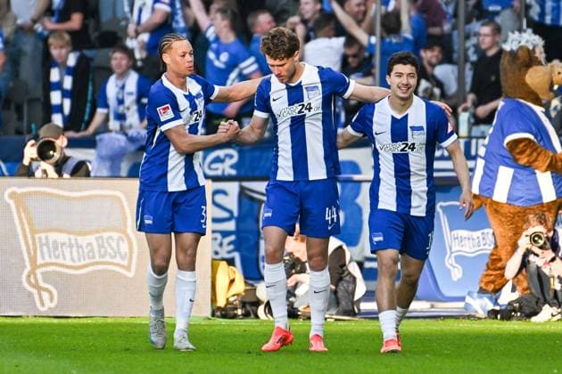 Soccer 2 Bundesliga, Hertha BSC Berlin 1 FC Magdeburg 25 04 2025, xdanx, Soccer 2 Bundesliga, Hertha BSC Berlin 1 FC Magdeburg v l Derry Scherhant Hertha BSC , Goalscorer Linus Gechter Hertha BSC , Ibrahim Maza Hertha BSC , cheering over the goal DFL DFB REGULATIONS PROHIBIT ANY USE OF PHOTOGRAPHS as IMAGE SEQUENCES and or QUASI VIDEO Daniel Lakomski Mix1Press Berlin Olympiastadion Berlin Germany DEU Copyright: xDanielxLakomskix