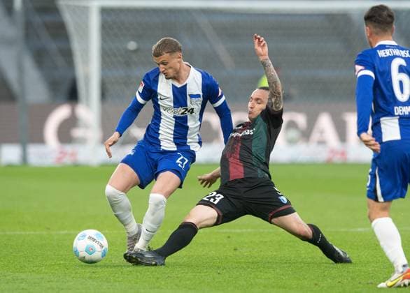 Soccer, Men, Season 2024 2025, 2 Bundesliga 31 Matchday , Hertha BSC 1 FC Magdeburg, f l Michael Cuisance Hertha BSC , Baris Atik 1 FC Magdeburg , Diego Demme Hertha BSC , 25 04 2025, Copyright: xSebastianxRäppold MatthiasxKochx