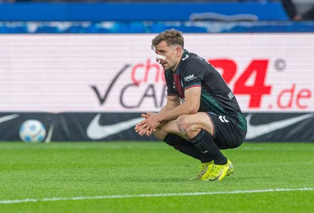 Soccer, Men, Season 2024 2025, 2 Bundesliga 31 Matchday , Hertha BSC 1 FC Magdeburg, Alexander Nollenberger 1 FC Magdeburg , Disappointment after final whistle, 25 04 2025, Copyright: xSebastianxRäppold MatthiasxKochx