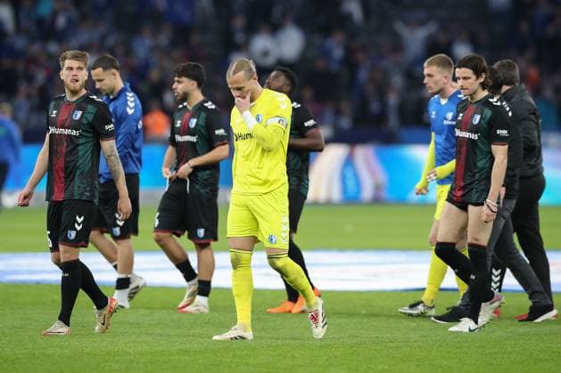 25 04 2025, xtgx, Soccer 2 Bundesliga, Hertha BSC Berlin 1 FC Magdeburg emspor, v l Dominik Reimann Magdeburg, 1 thoughtful DFL DFB REGULATIONS PROHIBIT ANY USE OF PHOTOGRAPHS as IMAGE SEQUENCES and or QUASI VIDEO Berlin