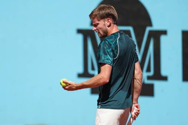April 24, 2025, Madrid, Madrid, Spain: David Goffin of Belgium gestures against Alexandre Muller of France during the Mutua Madrid Open 2025, ATP, Tennis Herren Masters 1000 and WTA, Tennis Damen 1000 tennis tournament, celebrated at Caja Magica on April 24, 2025 in Madrid, Spain. Madrid Spain - ZUMAa181 20250424_zaa_a181_553 Copyright: xIrinaxR.xHipolitox