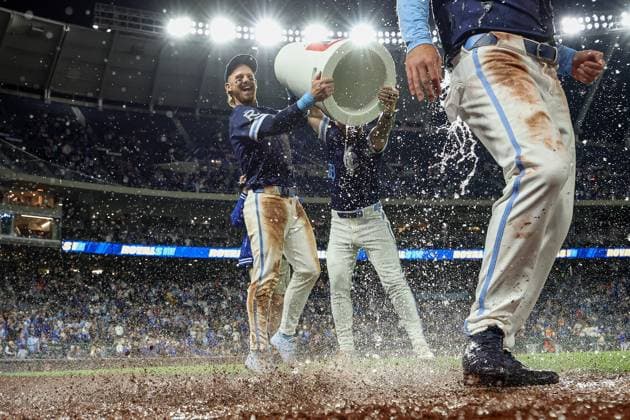 MLB, Baseball Herren, USA 2025: Astros Vs Royals APR 25 April 25, 2025: Kansas City Royals shortstop Bobby Witt Jr. (7) reacts after helping douse Kansas City Royals left fielder Drew Waters (8) after their 2-0 win over the Houston Astros at Kauffman Stadium in Kansas City, MO. David Smith CSM (Credit Image: Â David Smith Cal Media) Kansas City Mo United States of America EDITORIAL USE ONLY Copyright: xx ZUMA-20250425_zma_c04_039.jpg DavidxSmithx csmphotothree378200
