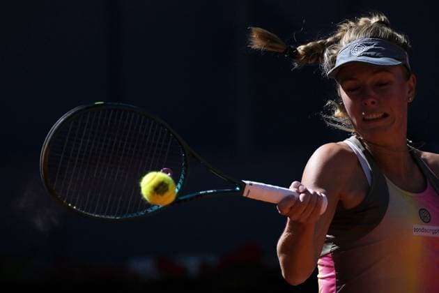 April 26, 2025, Madrid, Madrid, Spain: MAGDALENA FRECH of Poland during her match against MIRRA ANDRo°YEVA of Russia on Day Six of the Mutua Madrid Open at La Caja Magica. Madrid Spain - ZUMAd308 20250426_zsp_d308_005 Copyright: xJuanxCarlosxLucasx