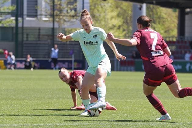 1 Bundesliga Women RB Leipzig vs SGS Essen, 26 04 25 Paulina Platner 25, SGS Essen Football, Google Pixel Women Bundesliga, Season 2024 2025, 20 Matchday RB Leipzig vs SGS Essen on 26 04 25, RB Academy Cottaweg DFB REGULATIONS PROHIBIT ANY USE OF PHOTOGRAPHS AS IMAGE SEQUENCES AND OR QUASI VIDEO Copyright: xBEAUTIFULxSPORTS JanxKaeferx