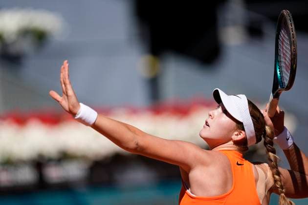 April 26, 2025, Madrid, Madrid, Spain: Mirra Andreeva of Russia in action against Magdalena Frech of Poland during the Mutua Madrid Open 2025, ATP, Tennis Herren Masters 1000 and WTA, Tennis Damen 1000 tennis tournament, celebrated at Caja Magica on April 26, 2025 in Madrid, Spain. Madrid Spain - ZUMAa181 20250426_zaa_a181_001 Copyright: xOscarxJ.xBarrosox