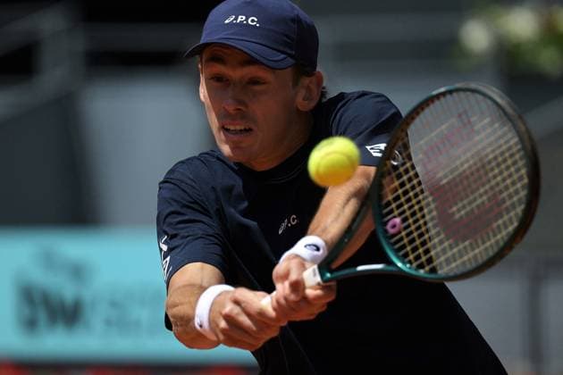April 26, 2025, Madrid, Madrid, Spain: ALEX DE MINAUR of Australia during his match against LORENZO SONEGO of Italy on Day Six of the Mutua Madrid Open at La Caja Magica. De Minaur won 6-2, 6-3. Madrid Spain - ZUMAd308 20250426_zsp_d308_016 Copyright: xJuanxCarlosxLucasx