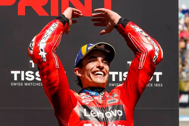 Bilder des Jahres 2025, Sport 04 April Sport Themen der Woche KW17 Sport Bilder des Tages MotoGP Of Spain - Qualifying Marc Marquez of the Ducati Lenovo Team celebrates the victory during the Sprint Race MotoGP of Spain 2025 - Gran Premio Estrella Galicia 0,0 at Circuito de Jerez in Jerez de la Frontera, Spain, on April 26, 2025. Jerez de la Fontrera Spain  Copyright: xDAXxImagesx originalFilename:daximages-motogpof250426_npWwU.jpg
