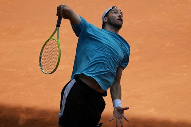April 26, 2025, Madrid, Madrid, Spain: AN-LENNARD STRUFF of Germany during his match against STo°FANOS TSITSIPoÂS of Greece on Day Six of the Mutua Madrid Open at La Caja Magica. TsitsipoÂ¡s won 3-6, 6-4, 6-3. Madrid Spain - ZUMAd308 20250426_zsp_d308_036 Copyright: xJuanxCarlosxLucasx