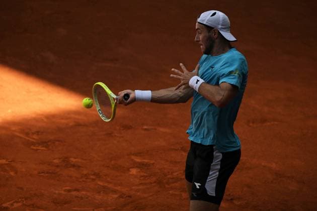 April 26, 2025, Madrid, Madrid, Spain: AN-LENNARD STRUFF of Germany during his match against STo°FANOS TSITSIPoÂS of Greece on Day Six of the Mutua Madrid Open at La Caja Magica. TsitsipoÂ¡s won 3-6, 6-4, 6-3. Madrid Spain - ZUMAd308 20250426_zsp_d308_049 Copyright: xJuanxCarlosxLucasx