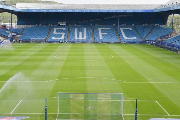 Sheffield Wednesday v Portsmouth - Sky Bet Championship A general view of Hillsborough Stadium during the Sky Bet Championship match between Sheffield Wednesday and Portsmouth in Sheffield, England, on April 26, 2025. Sheffield South Yorkshire United Kingdom  Copyright: xMIxNewsx originalFilename:fletcher-sheffiel250426_npgHZ.jpg