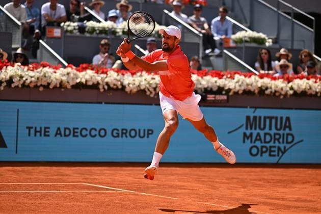 Mutua Madrid Open - Men s First Round Novak Djokovic (SRB) during his first round match at the Mutua Madrid Open in Madrid , Spain, on April, 26, 2025. Photo by Corinne Dubreuil ABACAPRESS.COM Madrid Spain  Copyright: xDubreuilxCorinne ABACAx