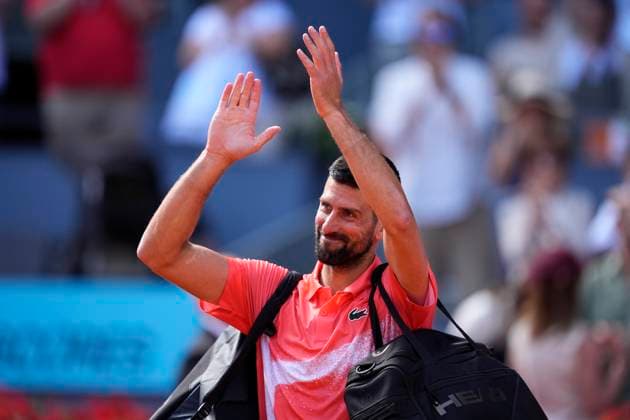 April 26, 2025, Madrid, Madrid, Spain: Novak Djokovic of Serbia leaves the court after losing against Matteo Arnaldi of Italy during the Mutua Madrid Open 2025, ATP, Tennis Herren Masters 1000 and WTA, Tennis Damen 1000 tennis tournament, celebrated at Caja Magica on April 26, 2025 in Madrid, Spain. Madrid Spain - ZUMAa181 20250426_zaa_a181_080 Copyright: xOscarxJ.xBarrosox