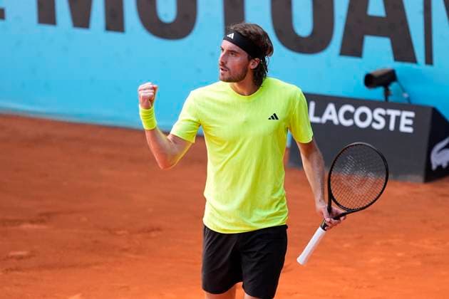 April 26, 2025, Madrid, Madrid, Spain: Stefanos Tsitsipas of Greece reacts against Jan-Lennard Struff of Germany during the Mutua Madrid Open 2025, ATP, Tennis Herren Masters 1000 and WTA, Tennis Damen 1000 tennis tournament, celebrated at Caja Magica on April 26, 2025 in Madrid, Spain. Madrid Spain - ZUMAa181 20250426_zaa_a181_118 Copyright: xOscarxJ.xBarrosox
