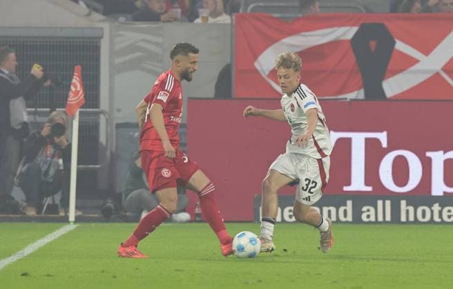 26 04 2024 Soccer Season 2024 2025 2 Soccer Bundesliga 31 Matchday Fortuna Düsseldorf 95 F95 1 FC Nürnberg FCN Club Sportfoto Zink DaMa xdaxmax DFL regulations prohibit any use of photographs as image sequences and or quasi video only for editorial use Nicolas Gavory 34, Fortuna Düsseldorf F95 Tim Janisch 32, 1 FC Nürnberg FCN