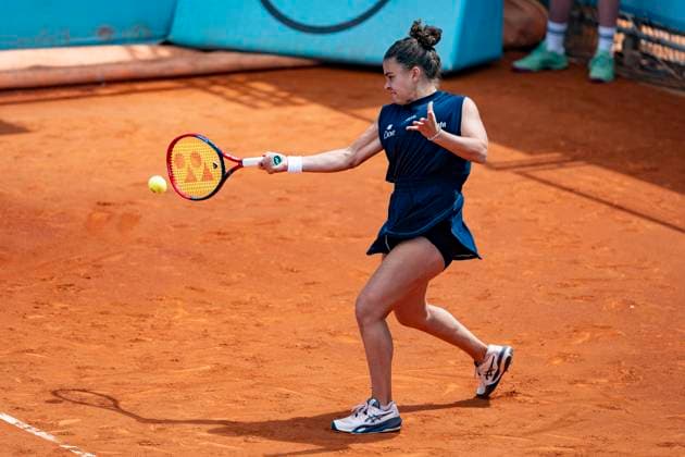 Mutua Madrid Open 2025 Jasmine Paolini of Italy is in action during the women s doubles match with her teammate Sara Errani against Giuliana Olmos of Mexico and Hao-Ching Chan of Chinese Taipei during the Mutua Madrid Open 2025 tournament celebrated at La Caja Magica on April 26, 2025 in Madrid, Spain. Madrid La Caja Magica Madrid Spain Copyright: xAlbertoxGardinx AGardin_20250426_Mutua_Madrid_Open_0668
