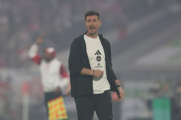 Coach Miroslav Klose 1 FC Nürnberg looks on during the 2 Bundesliga match between Fortuna Düsseldorf and 1 FC Nürnberg at Merkur Spiel Arena on April 26, 2025 in Düsseldorf, Germany Photo by Oliver Kaelke DeFodi Images Trainer Miroslav Klose 1 FC Nürnberg looks on during the 2 Bundesliga match between Fortuna Düsseldorf and 1 FC Nürnberg at Merkur Spiel Arena on April 26, 2025 in Düsseldorf, Germany Photo by Oliver Kaelke DeFodi Images DFB DFL REGULATIONS PROHIBIT ANY USE OF PHOTOGRAPHS AS IMAGE SEQUENCES AND OR QUASI VIDEO Photo by Oliver Kaelke DeFodi Images
