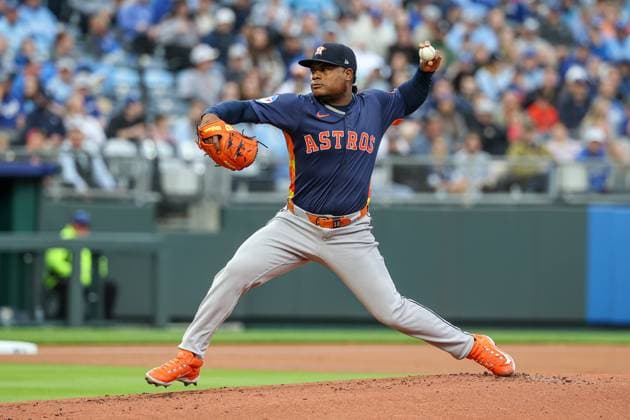MLB, Baseball Herren, USA 2025: Astros Vs Royals APR 26 April 26, 2025: Houston Astros starting pitcher Framber Valdez (59) pitches against the Kansas City Royals during the first inning at Kauffman Stadium in Kansas City, MO. David Smith CSM (Credit Image: Â David Smith Cal Media) Kansas City Mo United States of America EDITORIAL USE ONLY Copyright: xx ZUMA-20250426_zma_c04_135.jpg DavidxSmithx csmphotothree378648