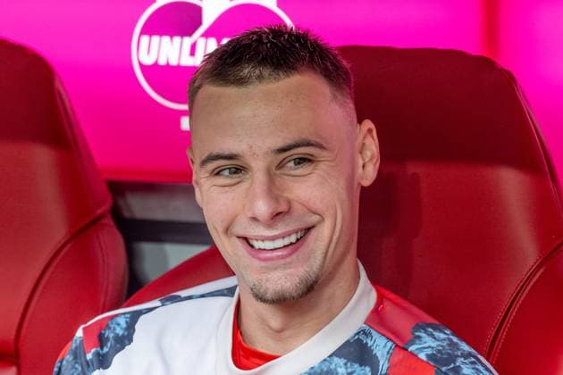 Gabriel Vidovic FC Bayern Muenchen, 24 laughing laughing Portrait Portrait GER, FC Bayern Muenchen vs 1 FSV Mainz 05, Football, Bundesliga, 31 Matchday, Season 2024 2025, 26 04 2025 DFL DFB REGULATIONS PROHIBIT ANY USE OF PHOTOGRAPHS as IMAGE SEQUENCES and or QUASI VIDEO GER, FC Bayern Muenchen vs 1 FSV Mainz 05, Football, Bundesliga, Matchday 31, Season 2024 2025, 26 04 2025 Muenchen Copyright: xEibner-Pressefoto HeikexFeinerx EP_HFR