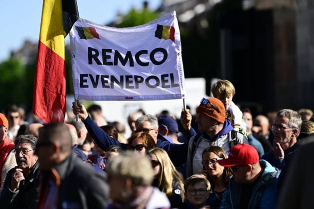 Liege Bastogne Liege 2025 Cycling Race LIEGE, BELGIUM - APRIL 27 : Illustration picture of fans of Evenepoel Remco (BEL) during the 111th edition of Liege Bastogne Liege an UCI World Tour 1.UWT cycling race for Men Elite of 252 km with start and finish in Liege on April 27, 2025 in Liege, Belgium, 27 04 2025 ( Motordriver Guy De Vuyst - Liege Belgium  Copyright: xPeterxDexVoechtx