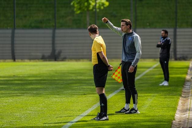 A Junioren Bundesliga U19 DFB Nachwuchsliga DM Final Round Round of 16 2024 25 Karlsruher SC U19 vs Hamburger SCV U19, 27 04 2025 Lukas Pfeiffer Hamburger SV U19 Trainer A Junioren Bundesliga U19 DFB Nachwuchsliga DM Final Round Round of 16 2024 25 Karlsruher SC U19 vs Hamburger SCV U19, 27 04 2025 DFB DFL REGULATIONS PROHIBIT ANY USE OF PHOTOGRAPHS AS IMAGE SEQUENCES AND OR QUASI VIDEO Copyright: xBEAUTIFULxSPORTS Boscox