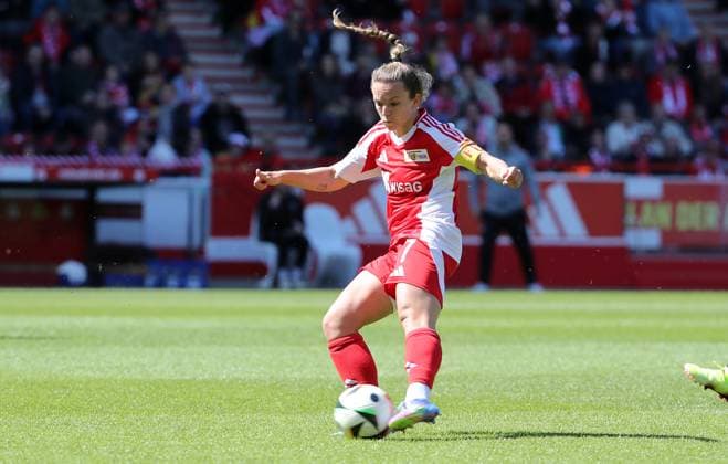 Lisa Heiseler single image cropping action sport soccer soccer 2 Bundesliga women women season 2024 2025 27 04 2025 1 FC Union Berlin vs Borussia Mönchengladbach BMG DFL regulations prohibit any use of photographs as image sequences and or quasi video