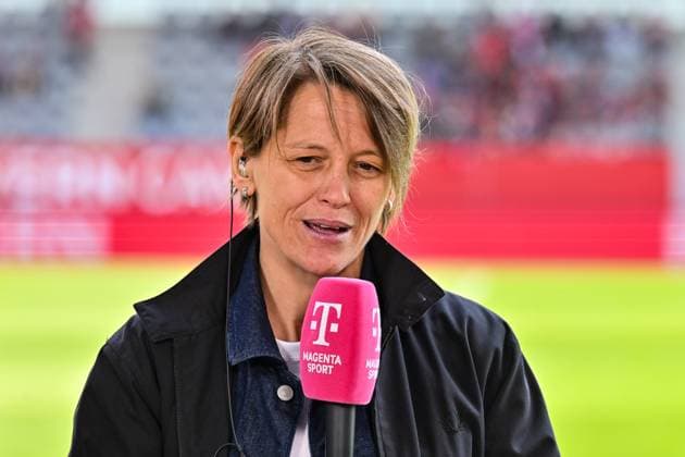 Google Pixel Womens Bundesliga FC Bayern Munich SC Freiburg 27 04 2025 In the picture FCB Womens Director Bianca RECH at the interview of MagentaSport Single photo clipping Womens Bundesliga FC Bayern Muenchen SC Freiburg, FC Bayern Campus on 27 04 2025 Copyright: xBEAUTIFULxSPORTS Goldbergx