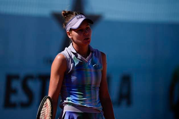 April 27, 2025, Madrid, Madrid, Spain: Veronika Kudermetova of Russia in action against Marta Kostiuk of Ukraine during the Mutua Madrid Open 2025, ATP, Tennis Herren Masters 1000 and WTA, Tennis Damen 1000 tennis tournament, celebrated at Caja Magica on April 27, 2025 in Madrid, Spain. Madrid Spain - ZUMAa181 20250427_zaa_a181_060 Copyright: xOscarxJ.xBarrosox