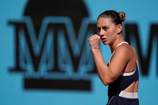 April 27, 2025, Madrid, Madrid, Spain: Marta Kostiuk of Ukraine in action against Veronika Kudermetova of Russia during the Mutua Madrid Open 2025, ATP, Tennis Herren Masters 1000 and WTA, Tennis Damen 1000 tennis tournament, celebrated at Caja Magica on April 27, 2025 in Madrid, Spain. Madrid Spain - ZUMAa181 20250427_zaa_a181_064 Copyright: xOscarxJ.xBarrosox