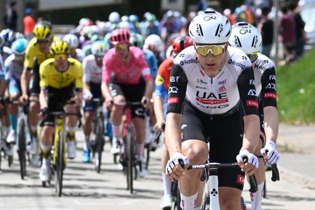 Liege Bastogne Liege 2025 Cycling Race LIEGE, BELGIUM - APRIL 25 : Vermeersch Florian (BEL) of UAE Team Emirates - XRG leading the peloton during the 111th edition of Liege Bastogne Liege an UCI World Tour 1.UWT cycling race for Men Elite of 252 km with start and finish in Liege on April 25, 2025 in Liege, Belgium, 25 04 2025 ( Motordriver Guy De Vuyst - Liege Belgium  Copyright: xPeterxDexVoechtx