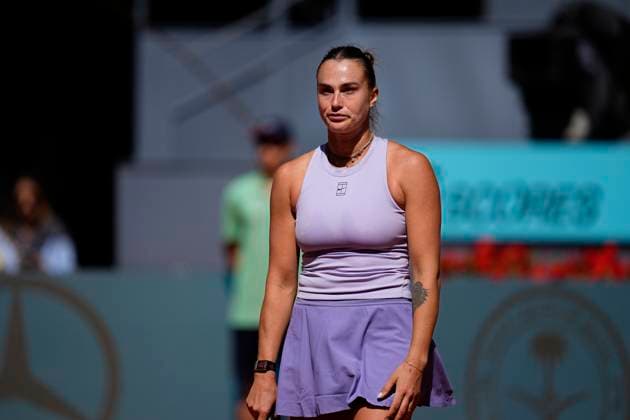 April 27, 2025, Madrid, Madrid, Spain: Aryna Sabalenka of Belarus in action against Elise Mertens of Belgium during the Mutua Madrid Open 2025, ATP, Tennis Herren Masters 1000 and WTA, Tennis Damen 1000 tennis tournament, celebrated at Caja Magica on April 27, 2025 in Madrid, Spain. Madrid Spain - ZUMAa181 20250427_zaa_a181_092 Copyright: xOscarxJ.xBarrosox