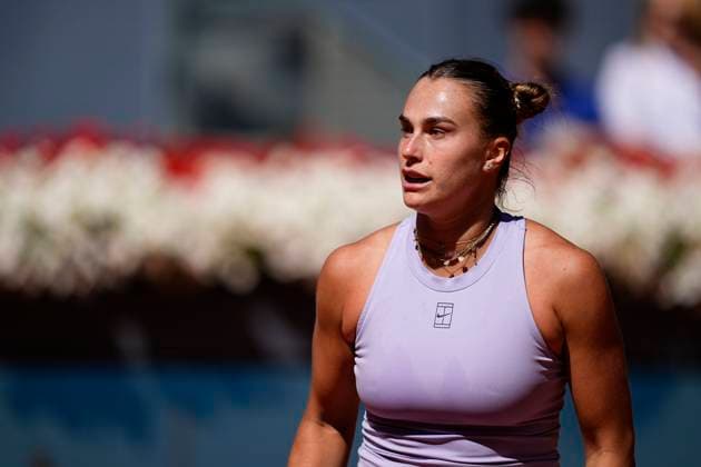 April 27, 2025, Madrid, Madrid, Spain: Aryna Sabalenka of Belarus in action against Elise Mertens of Belgium during the Mutua Madrid Open 2025, ATP, Tennis Herren Masters 1000 and WTA, Tennis Damen 1000 tennis tournament, celebrated at Caja Magica on April 27, 2025 in Madrid, Spain. Madrid Spain - ZUMAa181 20250427_zaa_a181_094 Copyright: xOscarxJ.xBarrosox