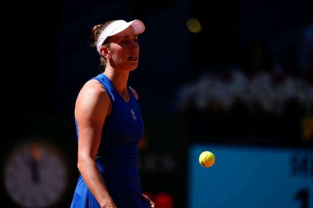 April 27, 2025, Madrid, Madrid, Spain: Elise Mertens of Belgium in action against Aryna Sabalenka of Belarus during the Mutua Madrid Open 2025, ATP, Tennis Herren Masters 1000 and WTA, Tennis Damen 1000 tennis tournament, celebrated at Caja Magica on April 27, 2025 in Madrid, Spain. Madrid Spain - ZUMAa181 20250427_zaa_a181_099 Copyright: xOscarxJ.xBarrosox